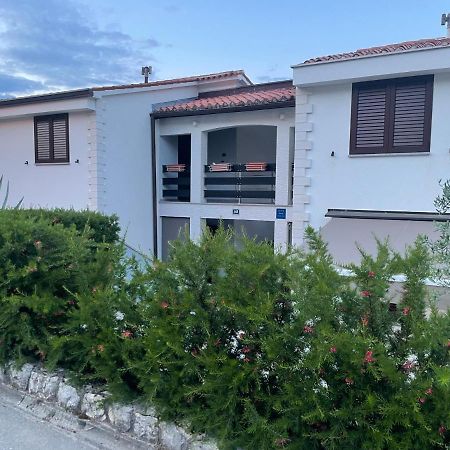 Residence4A-Appartamento Rosso Ravni Exterior foto